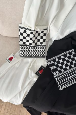 Abaya brodé sur les manches
